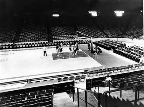 30 old photos of Richfield Coliseum that will make you。